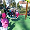 Wielkim powodzeniem u dzieci cieszy się nowy plac zabaw
