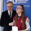  Burmistrz Darłowa wręczył uczniom w Darłówku  56 stypendiów za dobre wyniki w nauce